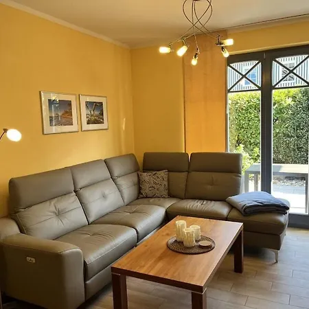 With 1 Bedroom *